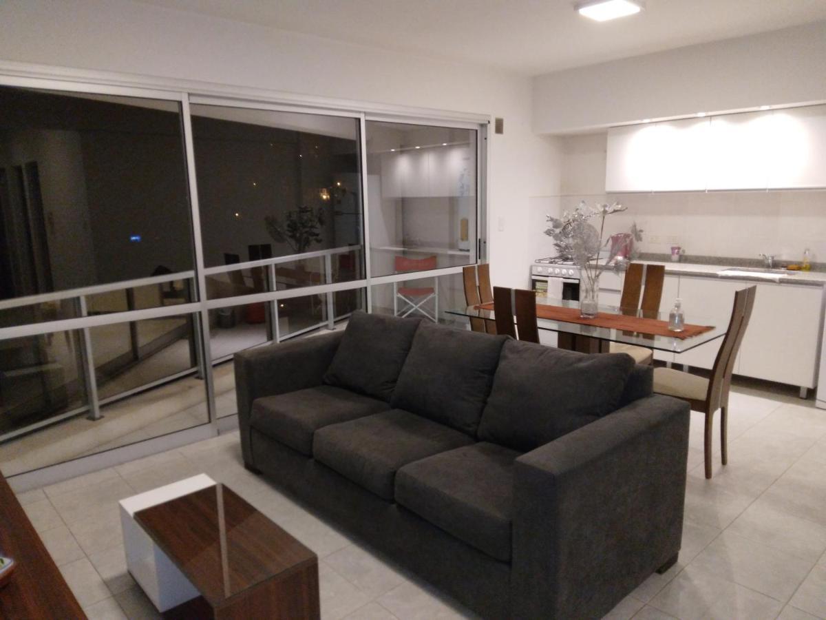 Apartment A 2 Minutos Caminando De La Terminal. *